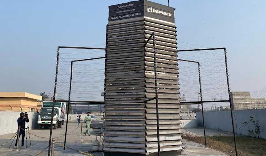 Pakistan’s first anti-smog tower installed in Lahore